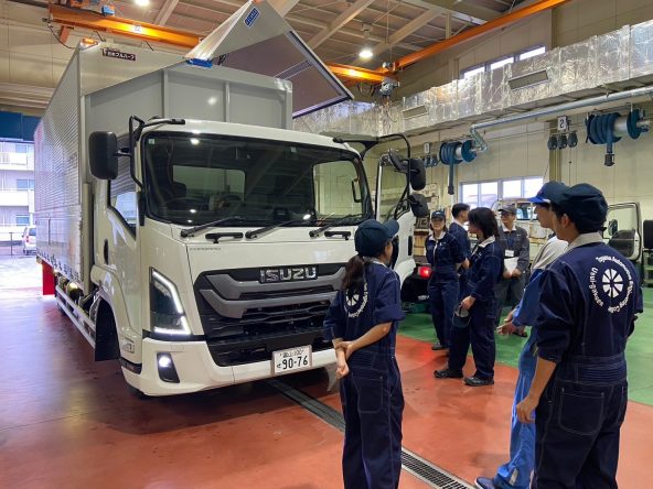 富山自動車整備専門学校様にて出張授業を行いました！